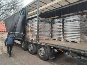 Pellets de Madera 100% Puros en Forma de Barra en Oferta - Product Image 5