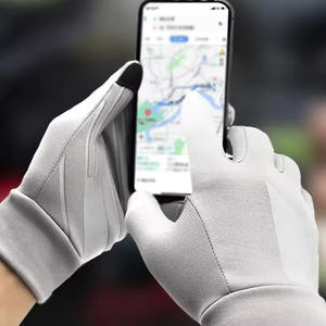 High Quality Unisex Outdoor Running Gloves with Silicon Touch Screen Custom Logo Wholesale for Men and Women Jogging Hiking - Product Image 3