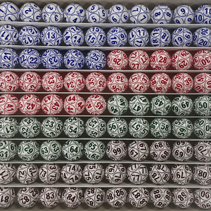 Alta calidad 12 impresiones en 4 colores bolas de bingo Lucky Balls Game para juego de bingo - Product Image 1