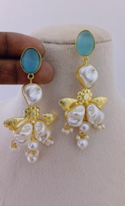 Handmade Stylish Golden <b>Mother</b> <b>Pearl</b> Drop <b>Earrings</b> Set for Women High Quality Brass Customizable Design High Fashion Bulk - Product Image 6