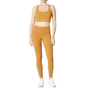 Ensemble de vêtements de sport sans couture de haute qualité pour femmes, soutien-gorge de sport hautement élastique, short de yoga respirant, taille élastique, short uni - Product Image 6