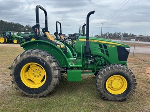 Tracteurs John Deere 4066R d'occasion fiables avec livraison rapide en stock Prix de gros Dernière vente Seulement les fournitures avec pompe incluse - Product Image 3