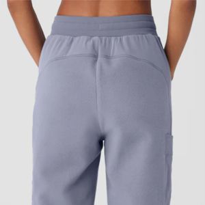 Jogging pour femmes personnalisé avec taille élastique et cordon de serrage | Pantalon de survêtement confortable coupe ajustée pour la salle de sport - Product Image 6