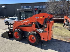 รถตักดินขนาดเล็ก2023 Kubota SSV65รถตักขนาดเล็กพร้อมปั๊มไฮดรอลิก Moog - Product Image 3