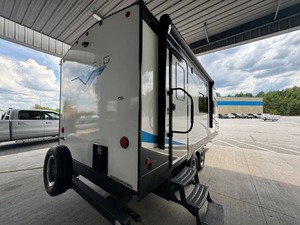 Vendedor Verificado de RV Usado 2022 R-i-v-e-r-si-d-e Intrepid 211 - Product Image 5