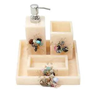 Juego de Accesorios de Baño de Resina de Alta Calidad con Acabado Pulido Suave, Elegantes Accesorios de Baño para el Hogar Moderno - Product Image 2