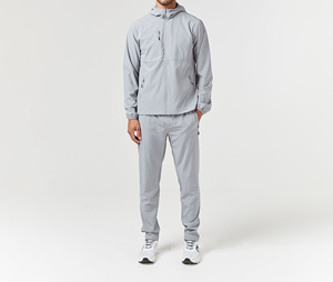 Venta al por mayor de ropa deportiva de fitness diseño personalizado ligero lavado ácido con capucha y pantalones de chándal conjunto de chándal acampanado para los hombres - Product Image 1