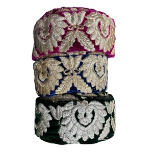 2025 brodé de haute qualité Designer dentelle rubans garniture robe cou dentelle perlée au prix de gros pour l'exportation de l'Inde - Product Image 1