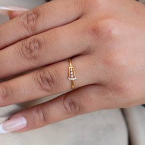 Anillo de Oro Sólido de 18K con Diamante Natural de 0.94 Quilates, Anillo de Compromiso Delicado, Certificado por IGI - Product Image 6