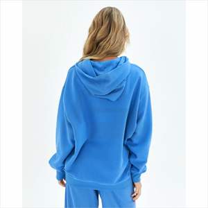 ชุดวอร์มเล่นกีฬากลางแจ้งระบายอากาศได้ดีของผู้หญิงชุดวอร์มฤดูหนาวขนาดใหญ่พิเศษพิมพ์ลายปักโลโก้ได้ตามต้องการเป็นมิตรกับสิ่งแวดล้อม - Product Image 3