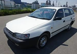 Toyota Caldina Van UL Wagon 4x4 pour passagers, modèle 1997 - Product Image 3