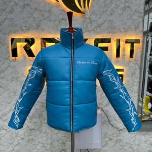 Chaqueta de Hombre de Lana y Seda Bordada de Diseño Único y Calidad Pura con Cierre de Botones Cubiertos, Chaquetas Universitarias, Chaquetas Letterman - Product Image 4