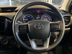 TOYOTA HILUX - Product Image 6
