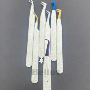 Pinzas de pestañas de mega volumen rusas de acero inoxidable de alta calidad, herramienta de extensión de pestañas de Punta puntiaguda con logotipo personalizado - Product Image 3