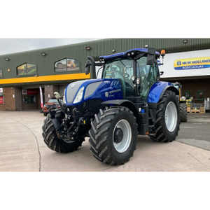 Tractor listo para el campo con cabina, enganche frontal, controles remotos duales y transmisión de transporte eléctrico para un funcionamiento sin problemas - Product Image 5