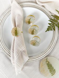 Anneaux de serviette décoratifs en résine pour tables de dîner formelles avec motifs floraux, faits à la main, d'inspiration artisanale, pour mariage, écologiques - Product Image 4
