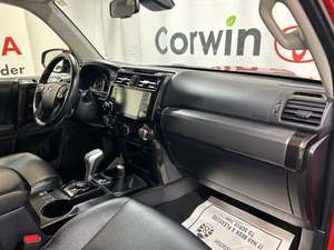 2023โตโยต้า4-runner TRD off-road 4WD พรีเมี่ยมเครื่องยนต์เทอร์โบ rhd/lnd เบาะหนังสีดำภายในค่อนข้างใช้งาน - Product Image 4