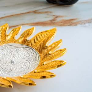 Plateau décoratif rectangulaire vintage en argent plaqué, motif plume, style vintage, pour Diwali, plateau de service en bois et métal, pour plantes - Product Image 3