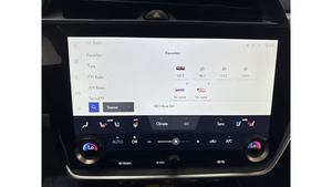 Lexus RZ 450e Premium AWD 2024 avec jantes de 18 pouces, en excellent état - Product Image 2