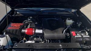 Camioneta TOYOTA TACOMA TRD PRO DOBLE CABINA 4x4 TRACCIÓN EN LAS 4 RUEDAS MOTOR V6 DE 3.5L DE CICLO ATKINSON - Product Image 4