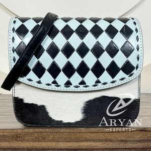 Nuevo bolso cruzado de cuero mecanizado a mano con cuero de vaca y patrón de tablero de ajedrez blanco y negro bolso de hombro de estilo occidental para mujer - Product Image 1