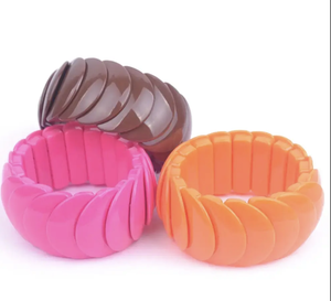 Brazalete de tortuga grueso clásico, pulsera de tortuga de resina para mujer, moda hecha por Tayyab Handicraft - Product Image 1