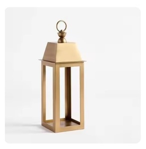Lanterne en métal vintage de haute qualité, lanterne durable et élégante pour la maison, l'intérieur, le camping en extérieur et les cadeaux - Product Image 3