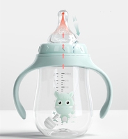 Fabrication de biberons pour bébés en plastique rose avec poignée et paille, ensemble de deux pièces, vente en gros