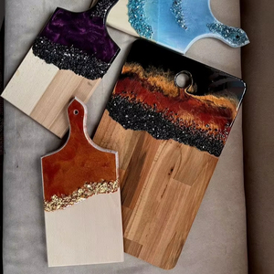 เขียงไม้สักทำจากเรซินอีพ็อกซี่ทำด้วยมือสำหรับเสิร์ฟอาหารในสวน - Product Image 1