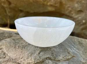 Factory Direct Customizable <b>Pink</b> Glaze Dinnerware Eco-Friendly Nordic Luxury Resin Salad Pottery Porcelain <b>Bowls</b> - Product Image 2