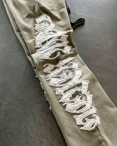 Ensemble de survêtement unisexe personnalisé OEM en coton imprimé délavé à l'acide, avec pantalon de jogging évasé brodé et sweat à capuche zippé - Product Image 3