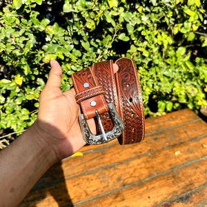 Cinturón Vaquero de Cuero Genuino de 40 mm Estilo Gaucho Vintage, Hecho a Mano con Diseño Paisley, Hebilla Clásica de Aleación de Zinc, Color y Logotipo Personalizables - Product Image 2
