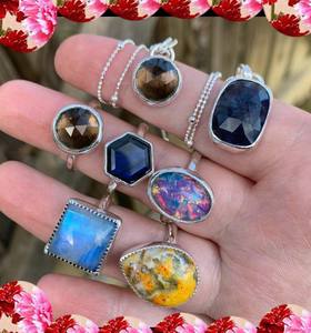 Precio objetivo Granate Hydro 10mm Forma de cojín Anillo de piedras preciosas Juego de bisel Plata de Ley 925 para regalo de Año Nuevo y regalo de boda - Product Image 3