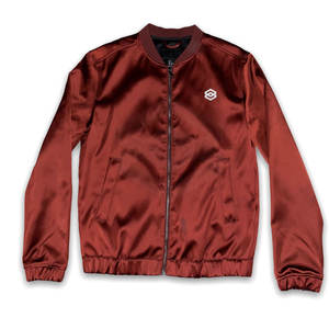 Chaqueta Bomber de satén Elevate Urban Fashion With A Bold Satin Bomber Jacket a la venta - Product Image 2