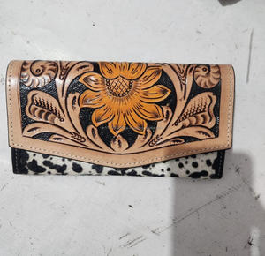Portefeuille à rabat en peau de vache pour femmes sac à main en cuir repoussé à la main pochette carte étui de téléphone Western Sun fleur pochette pour femmes - Product Image 4