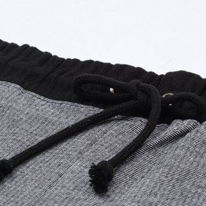 Shorts d'entraînement personnalisés pour hommes ensemble de shorts de motard d'été avec logo 3D en relief en coton à motif OEM pantalon cargo de survêtement en polaire décontracté - Product Image 5