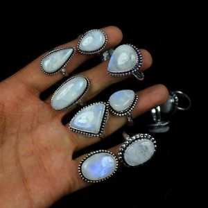 แหวนพลอยมูนสโตนสีรุ้งธรรมชาติเครื่องประดับเป็นกลุ่มดีไซน์เนอร์ - Product Image 4