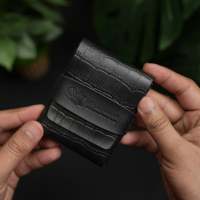 Dompet Kartu Kredit Pria Kulit Buaya Hitam Premium Buatan Tangan Model Bifold Seumur Hidup