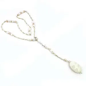 Collier Lariat géométrique en fausse perle argentée de qualité AA, pendentif goutte d'eau, bijoux classiques pour femmes, à porter au quotidien - Product Image 1