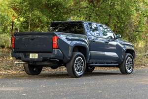 Toyota Tacoma TRD Sport 2025 Haute Performance 6 Vitesses - Product Image 2