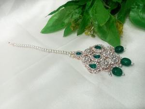 Conjunto de Collar Gargantilla Étnico de Aleación Plateada con Piedras de Esmalte Verde y Detalles de Perlas, con Pendientes a Juego para Aniversario o Compromiso - Product Image 2