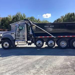 Camion à benne basculante commercial Granite GU713 d'occasion, modèle 2022, automatique, pour travaux lourds - Product Image 1