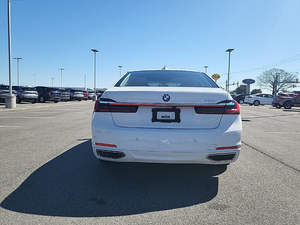 BMW Serie 7 740i LHD 2020 Usado en Buen Estado - Product Image 3