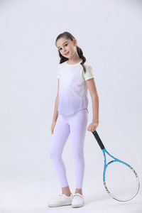 Set di Abbigliamento Yoga per Bambine Completo con Maglietta a Maniche Corte e Pantaloni - Product Image 4