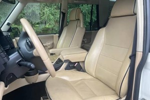 Nuevo y de Venta Rápida, Lla-nd- RRoover Discovery II SE7 2004, SUV Todoterreno Resistente para Aventuras, Resistencia Atemporal, Interior Oscuro, Cámara Trasera - Product Image 4