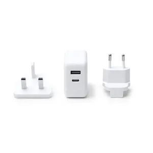 Adattatore da Viaggio Personalizzato Blim, Gadget USB Promozionali per un Facile Accesso durante il Viaggio - Product Image 1