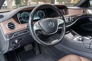 Mercedes-Benz S550 Sedán Usado de 2017 - Product Image 4