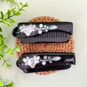 RELOJES COLORES CUERNO BUFFALO PEINES AL POR MAYOR Peines de cuerno antiestáticos naturales para regalos de vacaciones por artesanía de media luna - Product Image 4