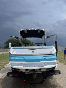 2022 MASTER CRAFT NXT22 motore per barca a reazione entrobordo 715 ore sovralimentato 250HP 4 tempi viene fornito con molti giubbotti di salvataggio - Product Image 6