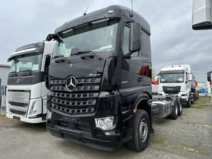 Tête de tracteur à usage intensif 2024 conçue pour les longues distances Propulsée par un moteur diesel fiable avec système d'entraînement 6x4 - Product Image 2